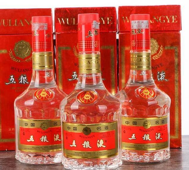 回收名酒